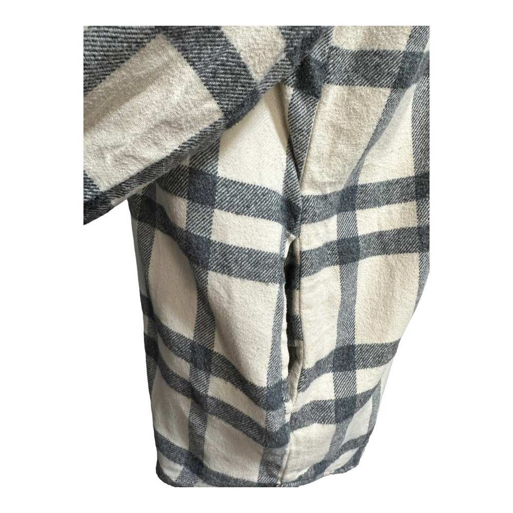 Altar’d State Women’s XL Cream Gray Plaid Flannel Button Down Shirt Oversized - Picture 5 of 6